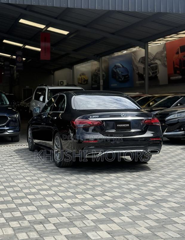 Mercedes-Benz E200 2021 Black