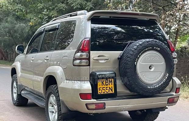Toyota Land Cruiser Prado 2005