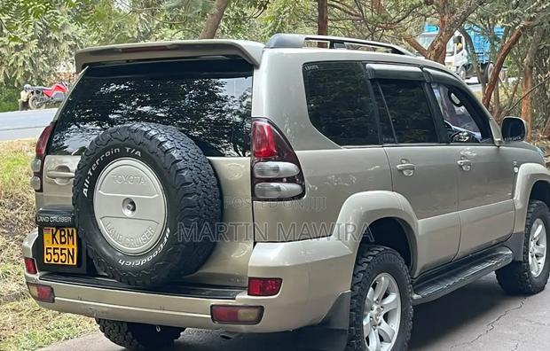 Toyota Land Cruiser Prado 2005