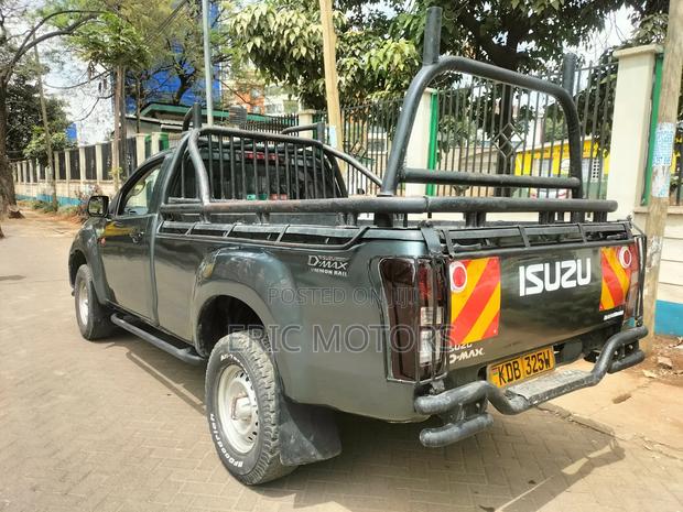 Isuzu D-MAX 2021 Gray