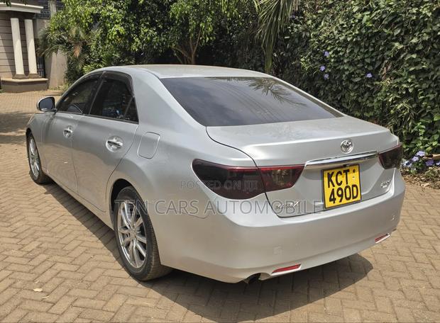 Toyota Mark X 2012 Silver