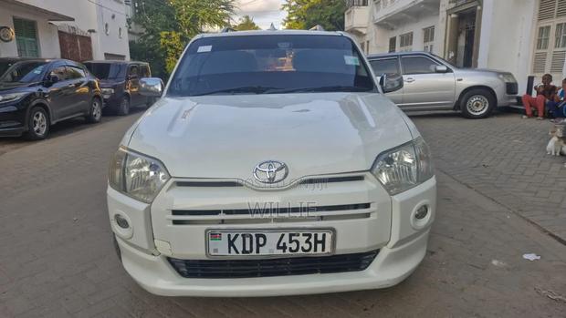 Toyota Succeed 2018 White