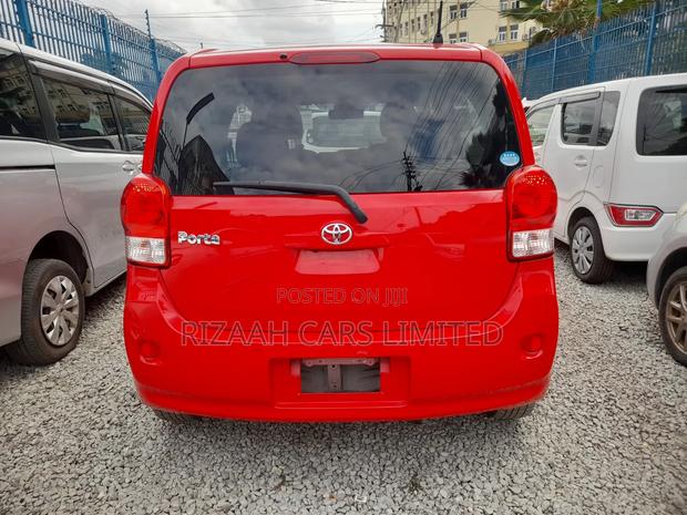 Toyota Porte 2019 Red