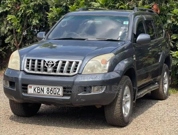 Toyota Land Cruiser Prado 3.0 D-4D 5dr 2005 Gray