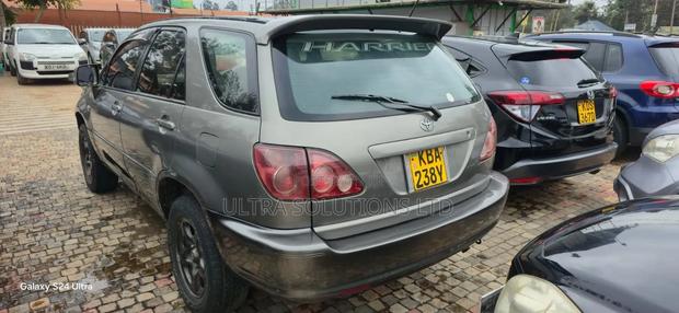 Toyota Harrier 2005 Gray