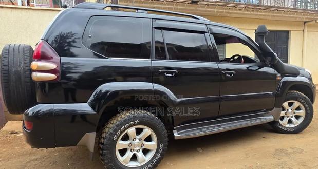 Toyota Land Cruiser Prado 3.0 D-4D 5dr 2006 Black