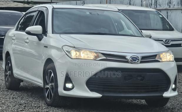 Toyota Axio 2019 White