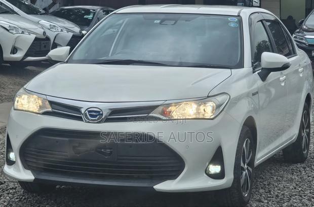 Toyota Axio 2019 White