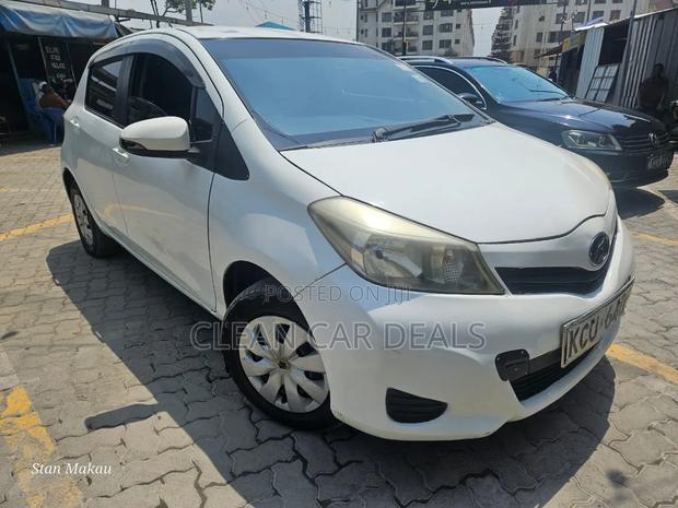 Toyota Vitz 2012 White