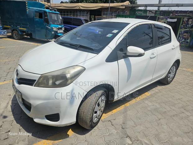 Toyota Vitz 2012 White