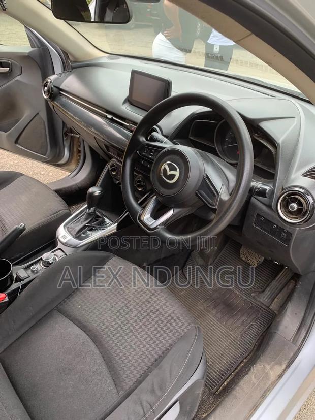 Mazda Demio 2017 Silver