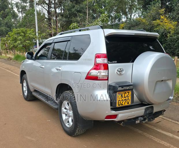 Toyota Land Cruiser Prado 2014 Silver