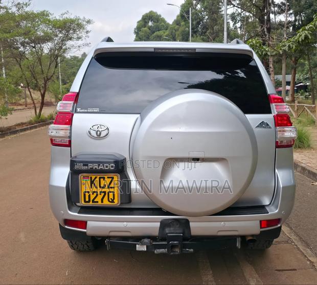 Toyota Land Cruiser Prado 2014 Silver