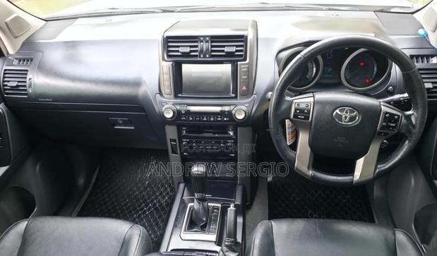 Toyota Land Cruiser Prado 3.0 TD 2012 Silver