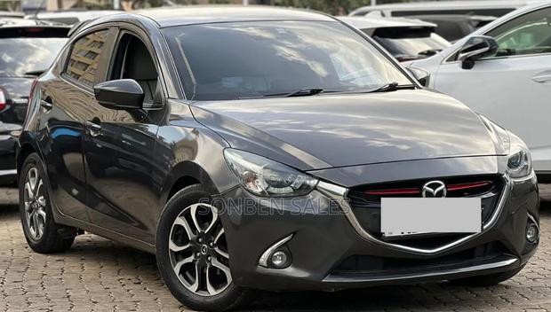 Mazda Demio 2018 Gray