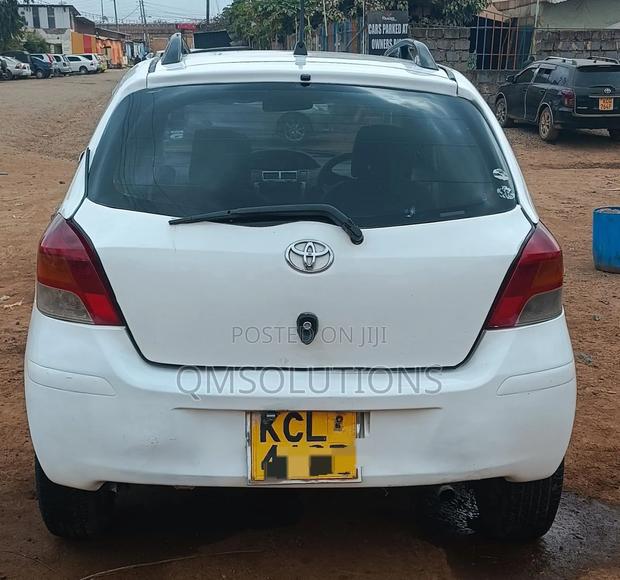 Toyota Vitz 2011 Black
