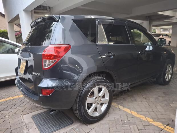 Toyota RAV4 2.0 VVT-i 2008 Gray