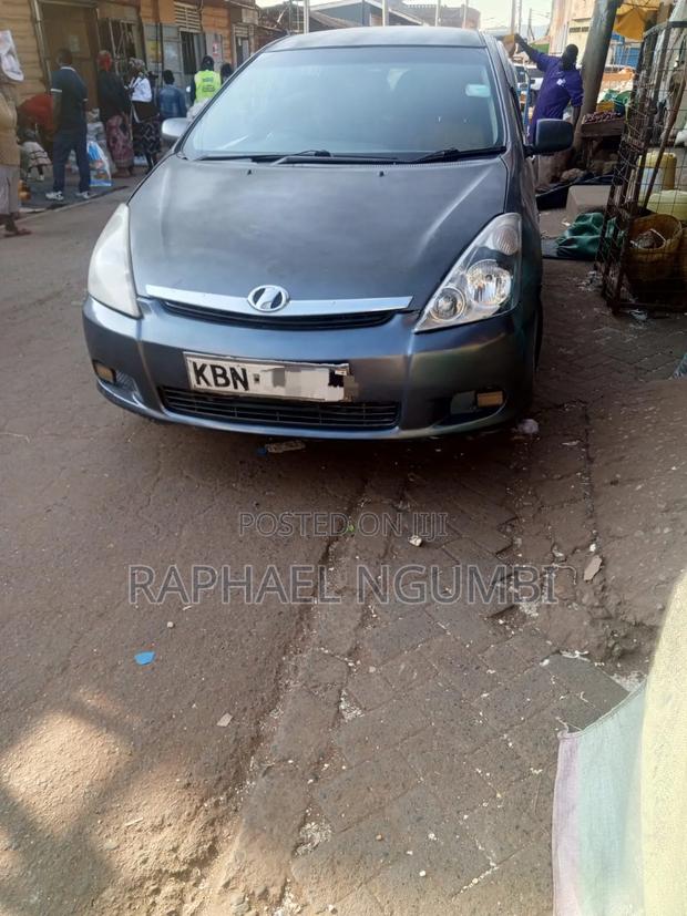 Toyota Wish 2004 Silver