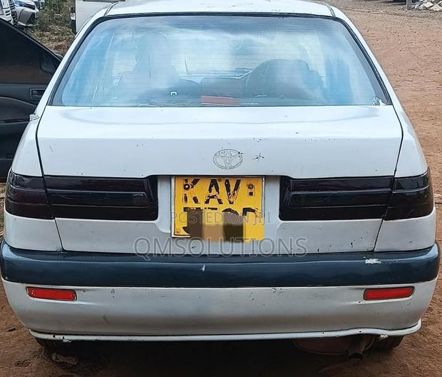 Toyota Corona Premio 1998 White