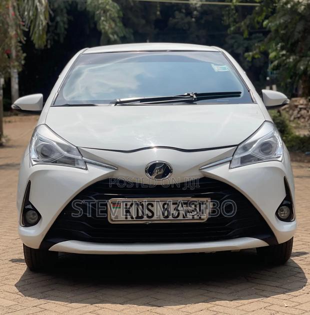 Toyota Vitz 1.3 FWD 5dr 2017 White