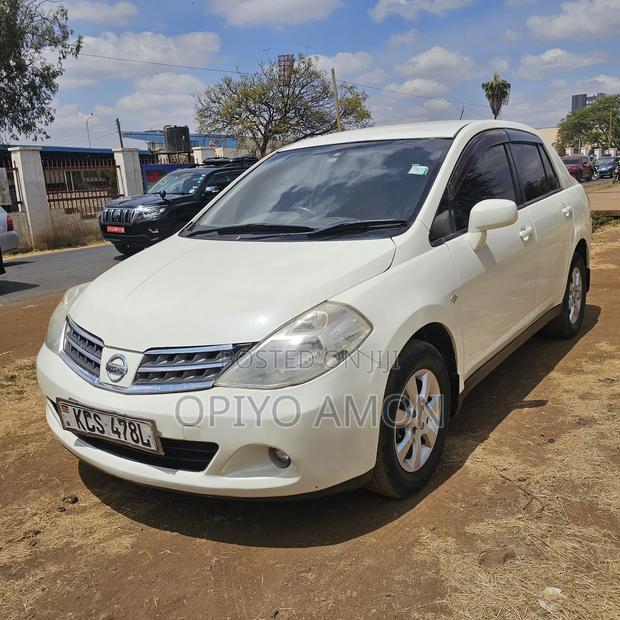Nissan Tiida 2011 White