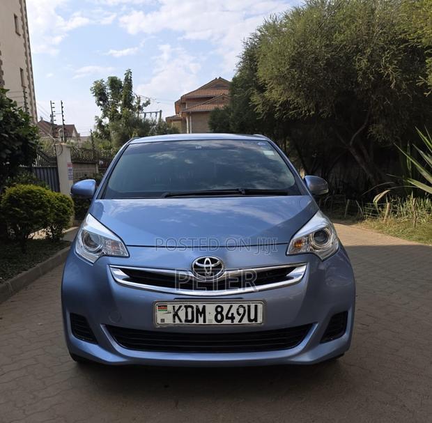 Toyota Ractis 2016 Blue