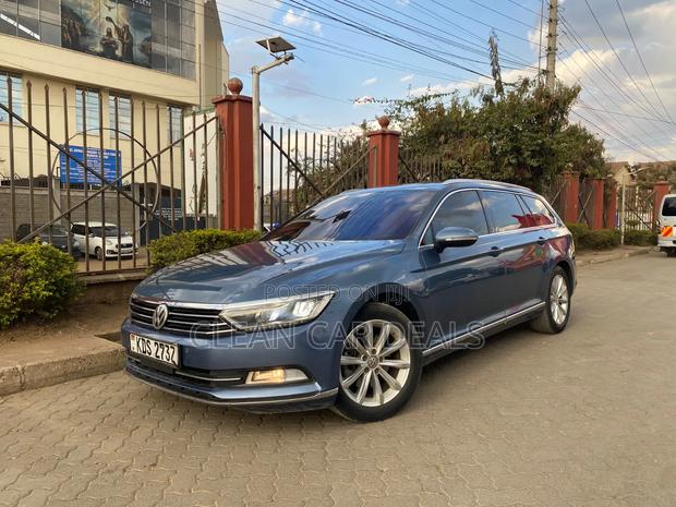 Volkswagen Passat 2018 Blue