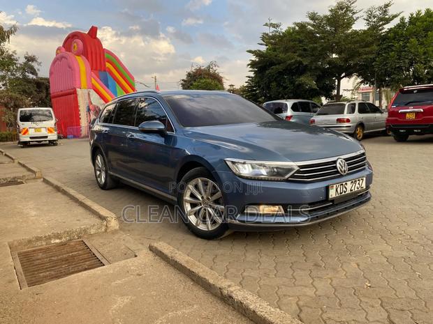 Volkswagen Passat 2018 Blue