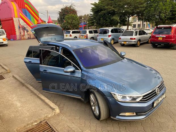 Volkswagen Passat 2018 Blue