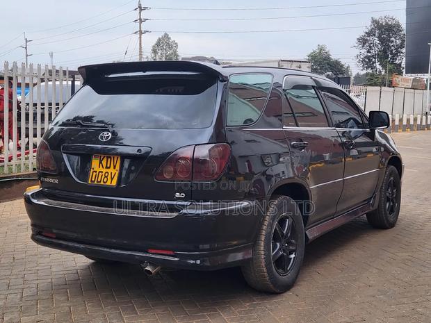 Toyota Harrier 2006 Black