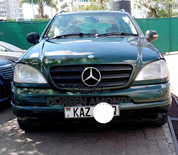 Mercedes-Benz M Class 2000 Green