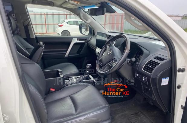 Toyota Land Cruiser Prado 2.8 2020 Pearl