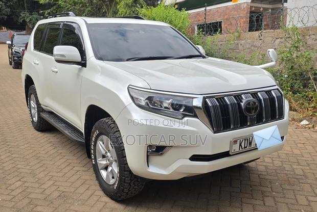 Toyota Land Cruiser Prado 2018 Off white