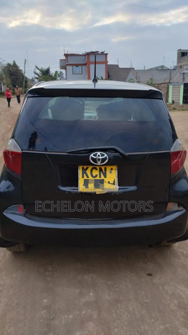 Toyota Ractis 2012 Black
