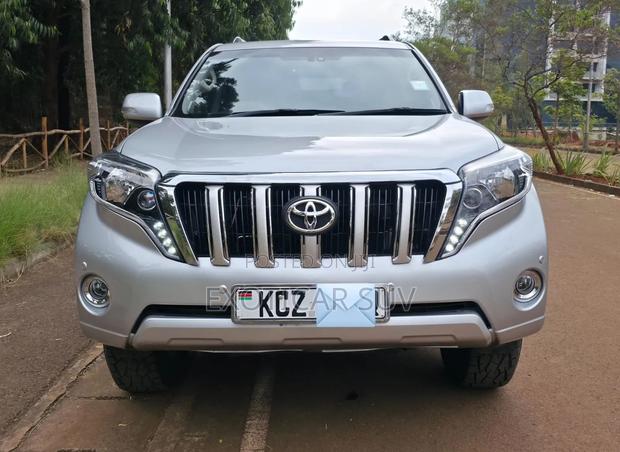 Toyota Land Cruiser Prado 2013 Gray