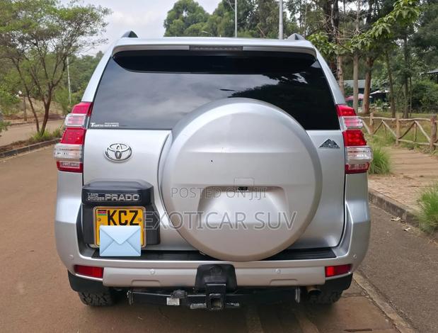 Toyota Land Cruiser Prado 2013 Gray