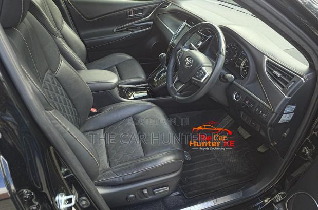 Toyota Harrier 2.0 2019 Black