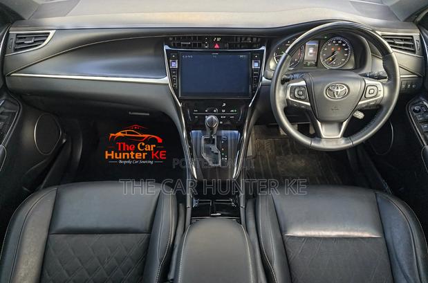 Toyota Harrier 2.0 2019 Black