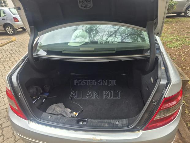 Mercedes-Benz C250 2009 Silver