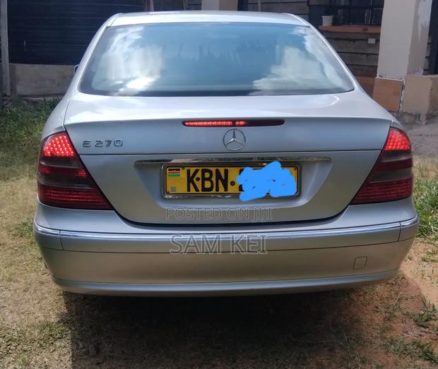 Mercedes-Benz E270 2004 Silver