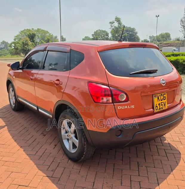 Nissan Dualis 2009 Orange