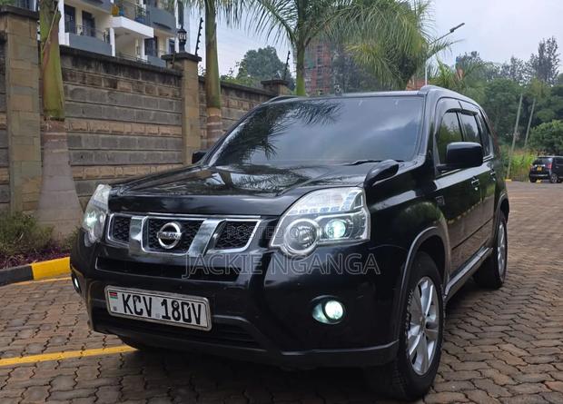 Nissan X-Trail 2012 Black