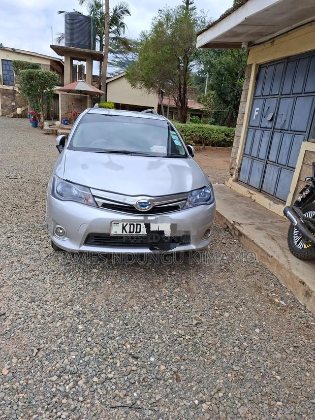 Toyota Corolla Fielder 2014 Silver