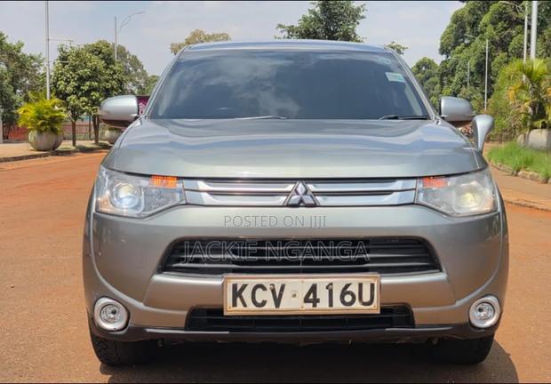 Mitsubishi Outlander 2012 Gray