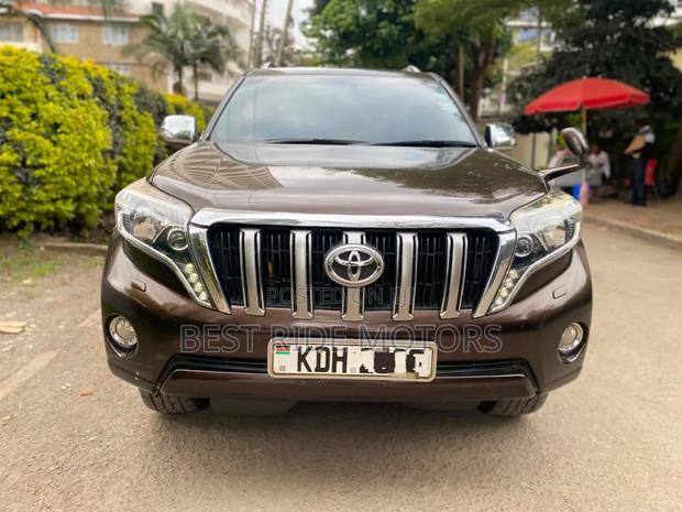 Toyota Land Cruiser Prado 2.8 2017 Brown