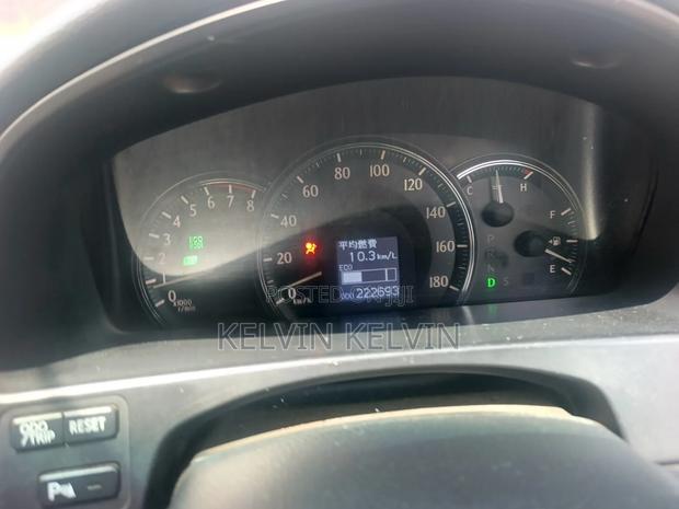 Toyota Vitz 2008 Silver