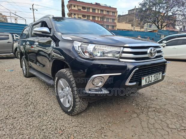 Toyota Hilux Revo Double Cab Deisel 2.8 AWD 2016 Black