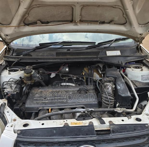 Toyota RAV4 2004 White