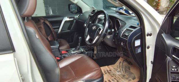 Toyota Land Cruiser 2017 White