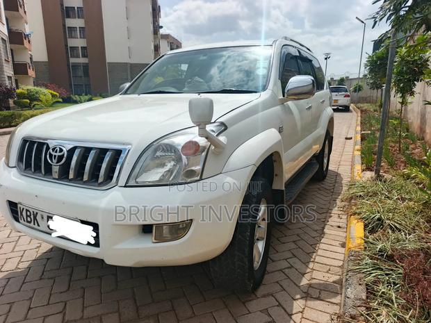 Toyota Land Cruiser Prado 2004 White